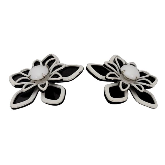 Black White Enamel Flower Brooch, Pin Pair - Picture 2 of 7